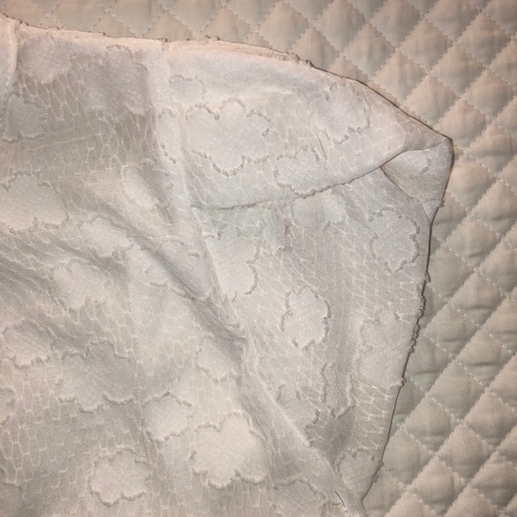 White top - Picture 5 of 5